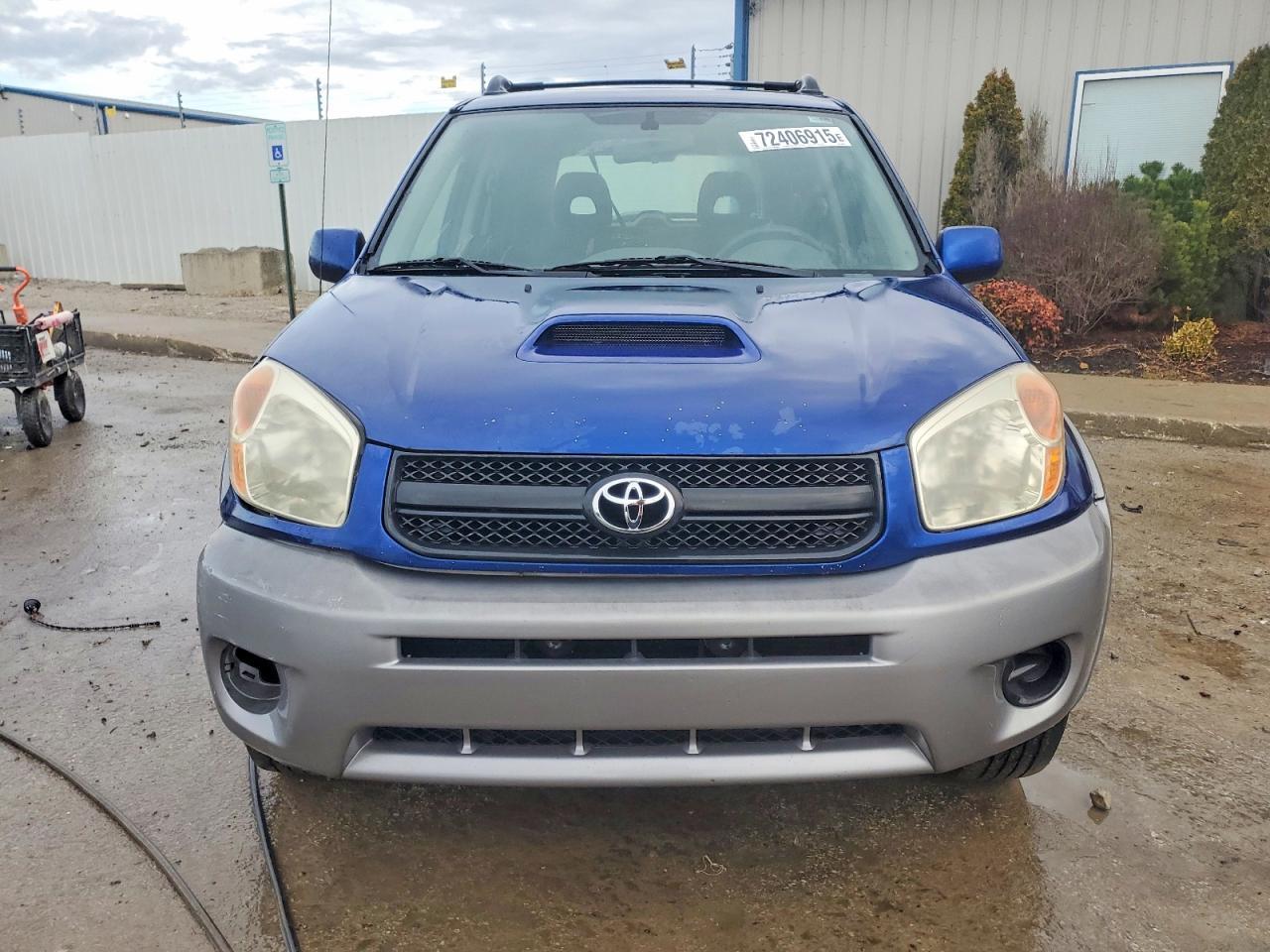 2004 TOYOTA RAV4