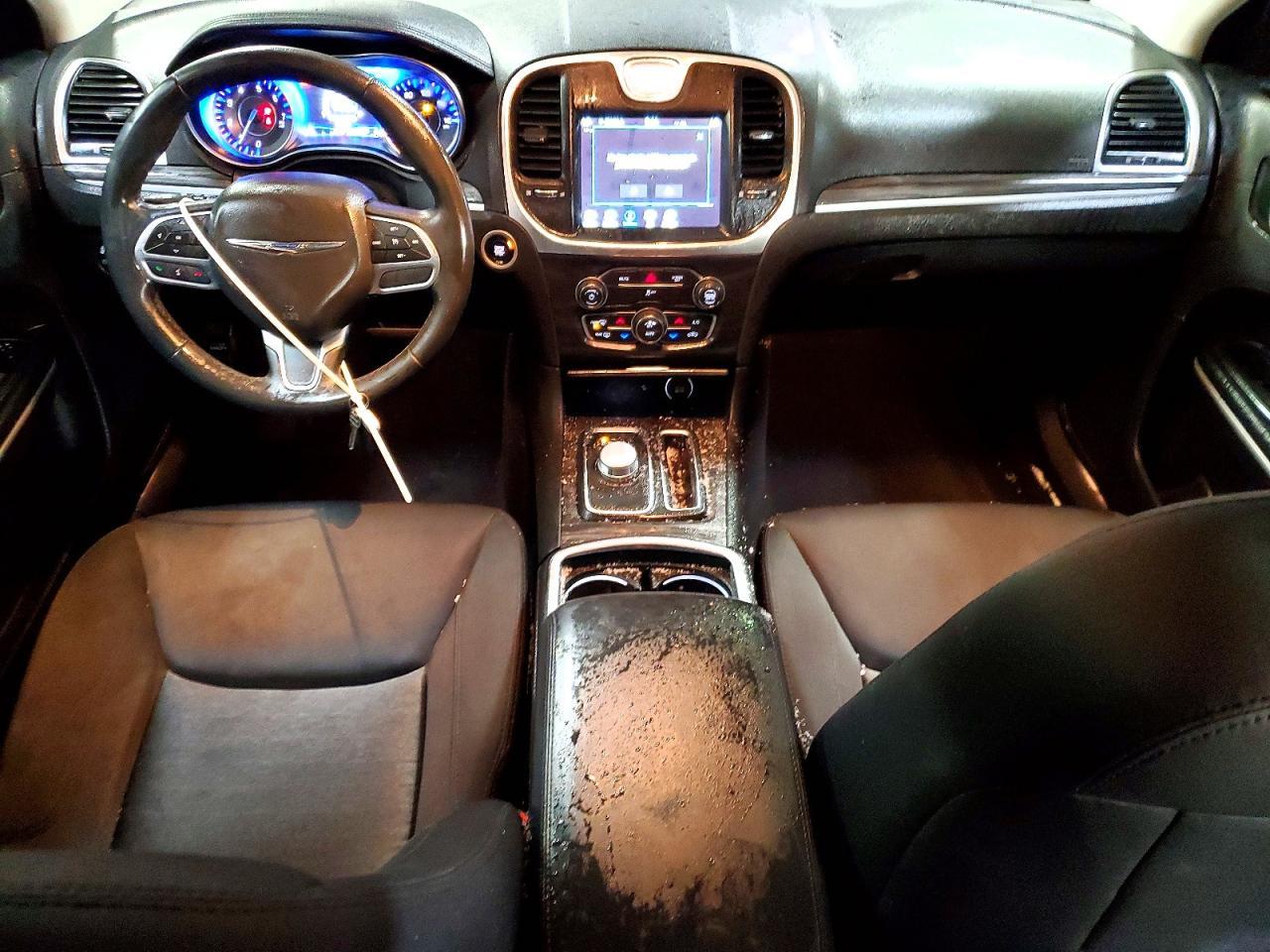2020 CHRYSLER 300