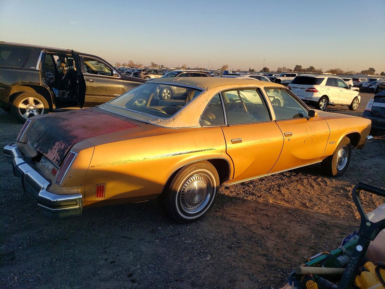 1977 OLDSMOBILE Cutlass