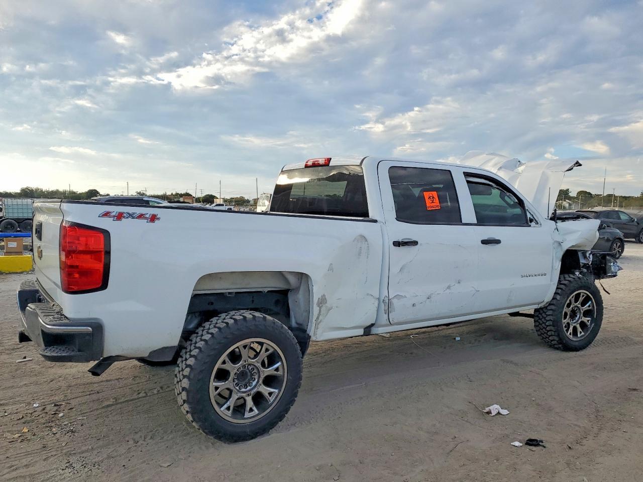 2017 CHEVROLET Silverado