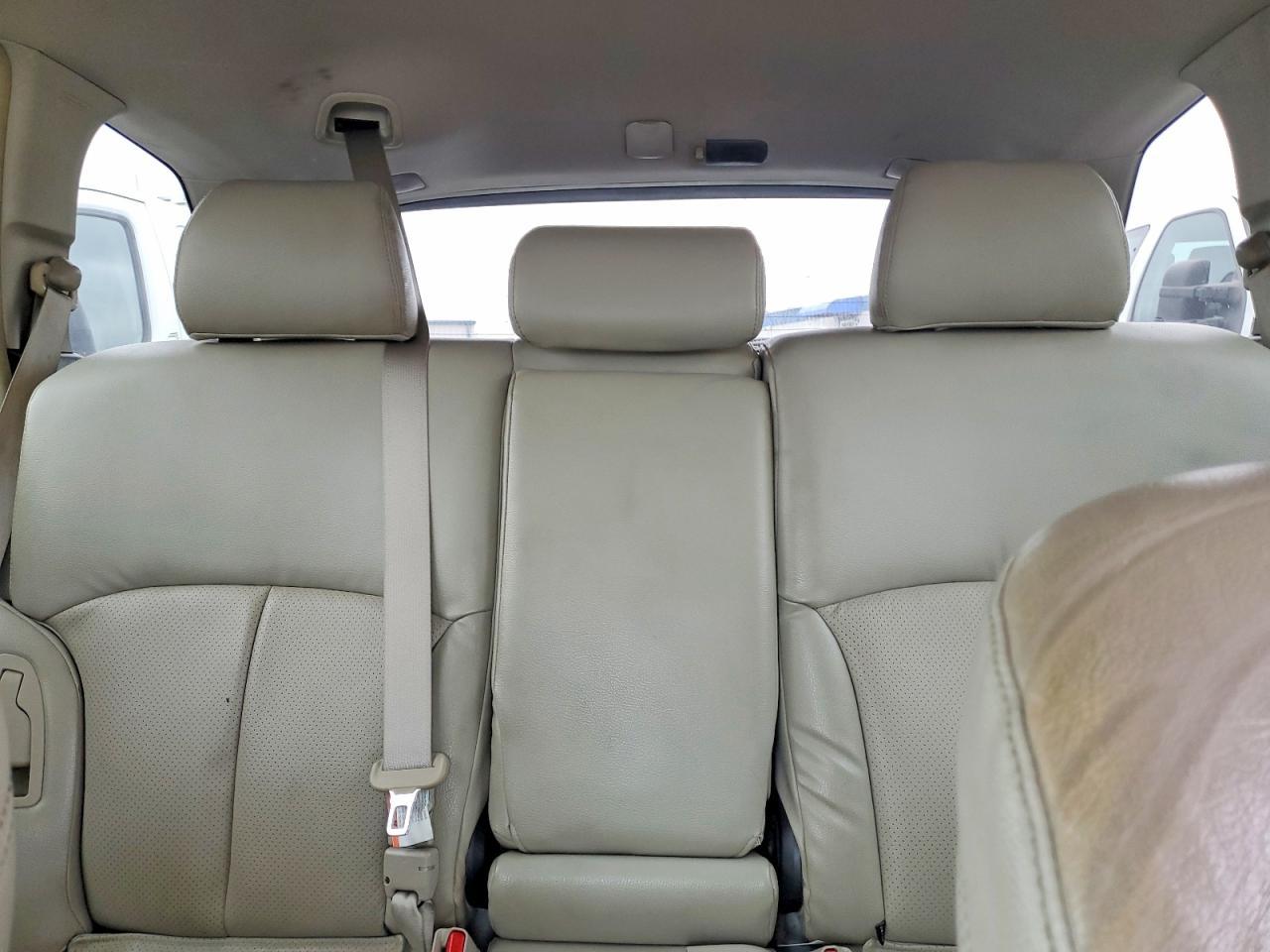 2014 SUBARU Outback