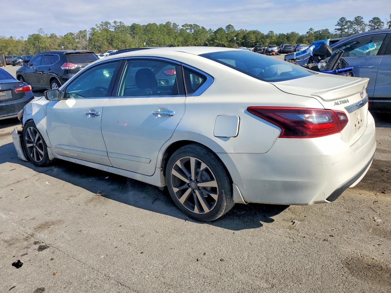 2017 NISSAN ALTIMA