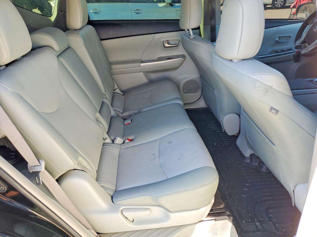 2012 TOYOTA PRIUS V
