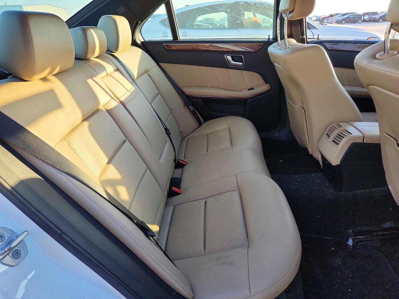 2013 MERCEDES-BENZ E-Class