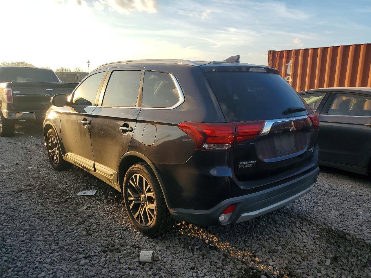 2017 MITSUBISHI outlander