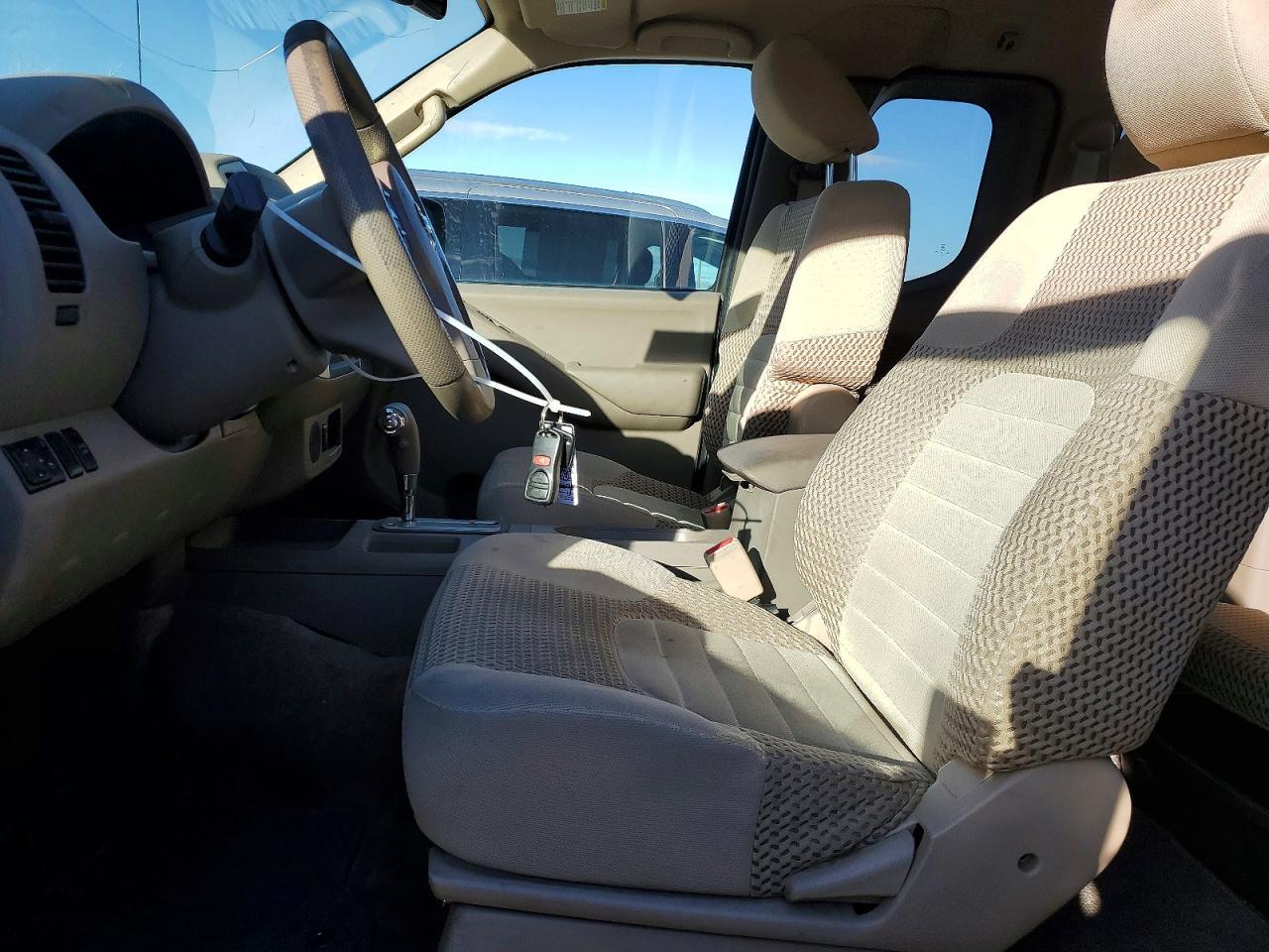 2012 NISSAN Frontier