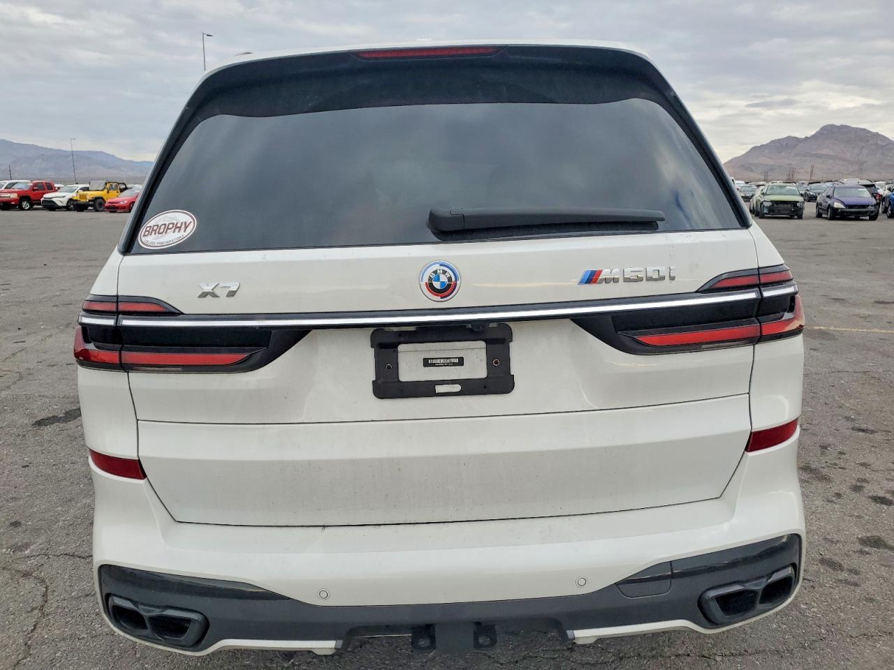 2023 BMW X7