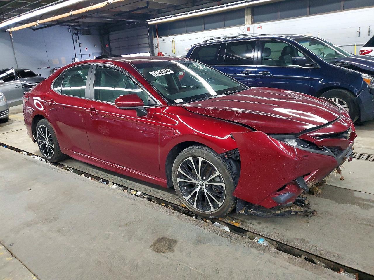 2018 TOYOTA CAMRY