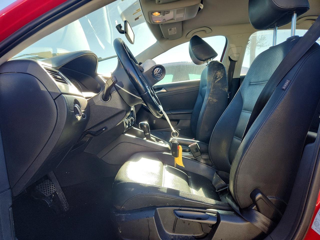 2012 VOLKSWAGEN JETTA
