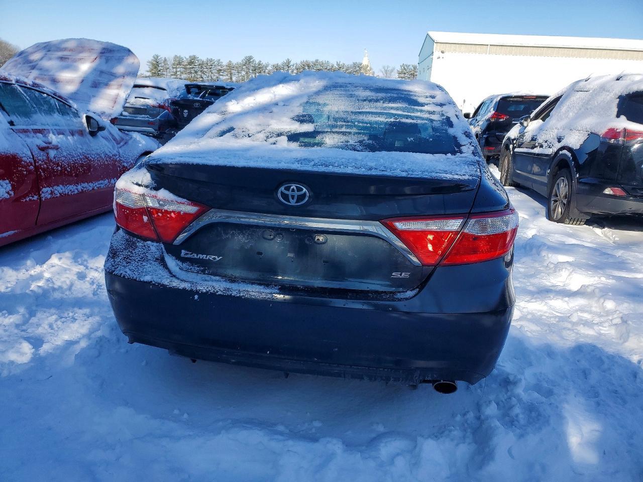2016 TOYOTA CAMRY