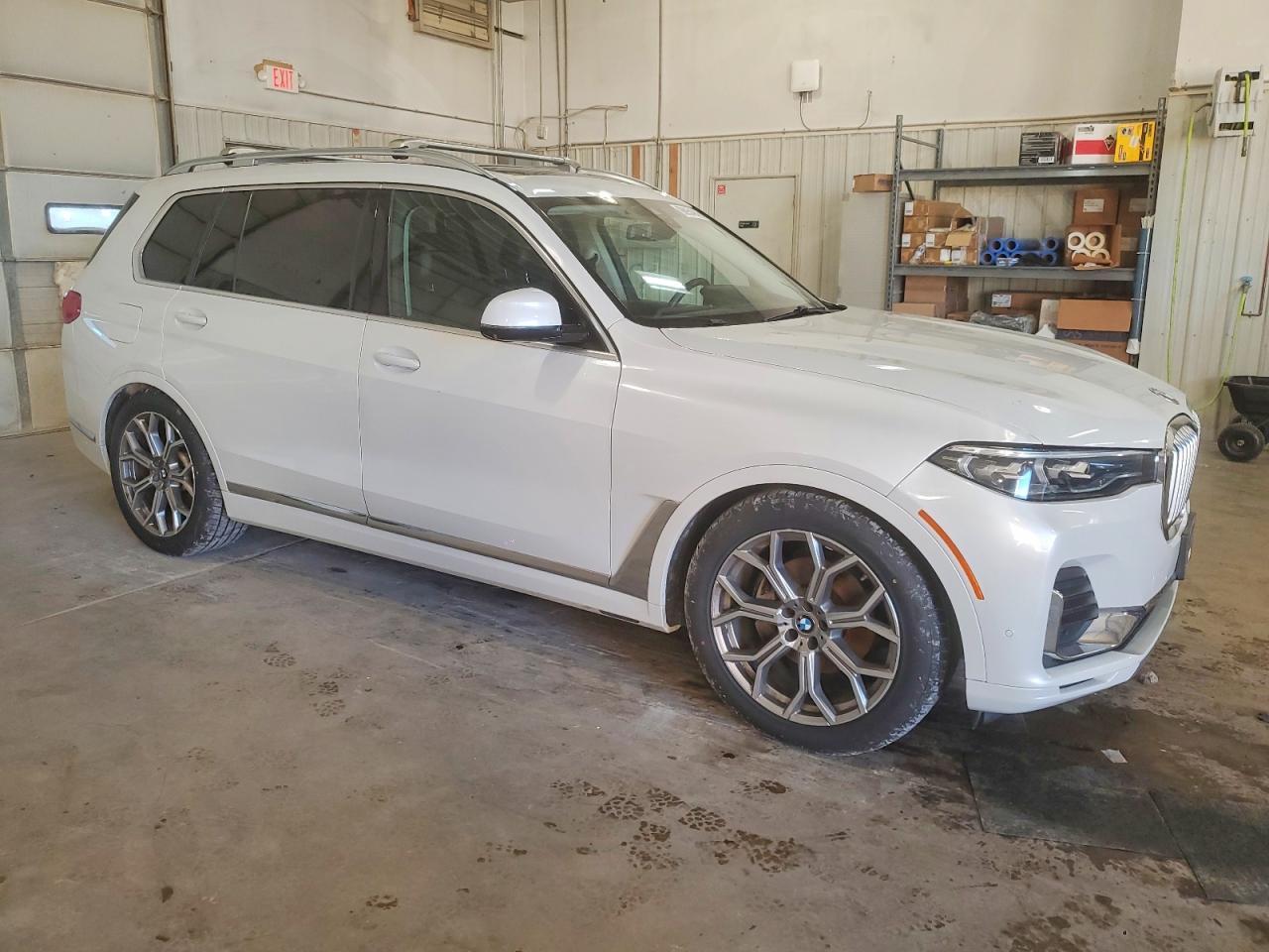 2020 BMW X7