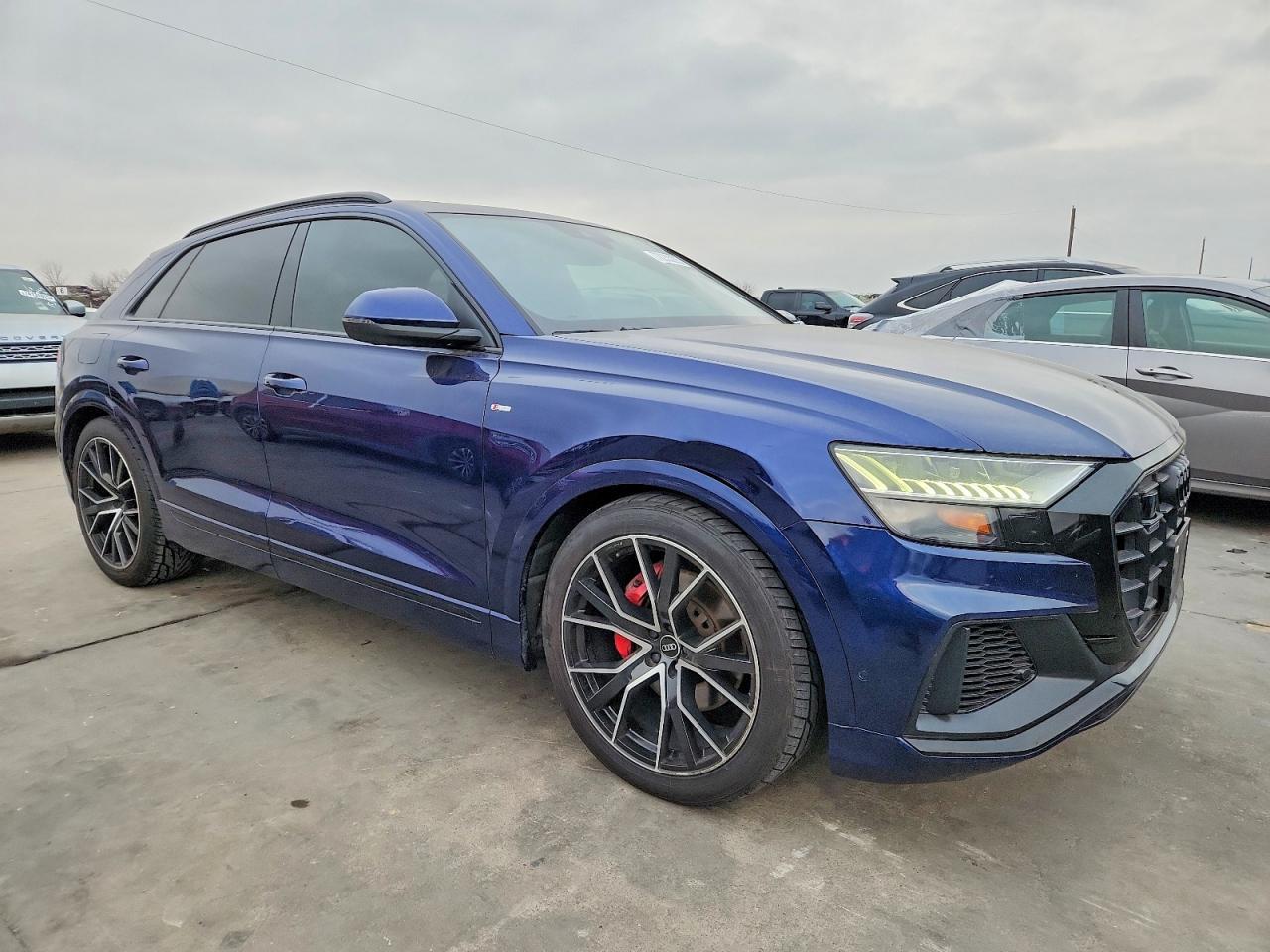 2021 AUDI Q8