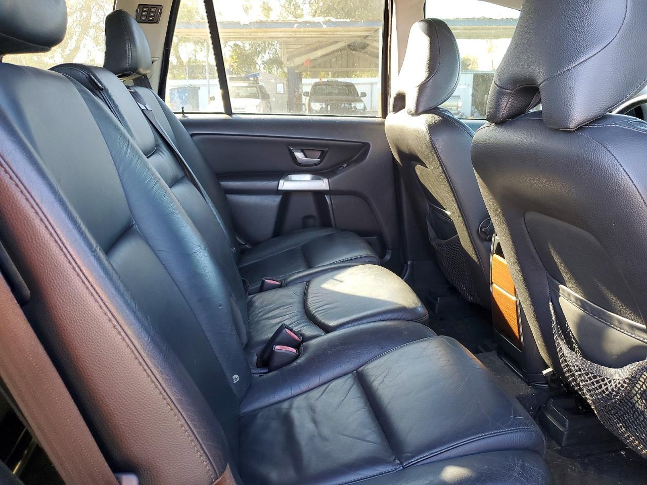 2005 VOLVO XC90