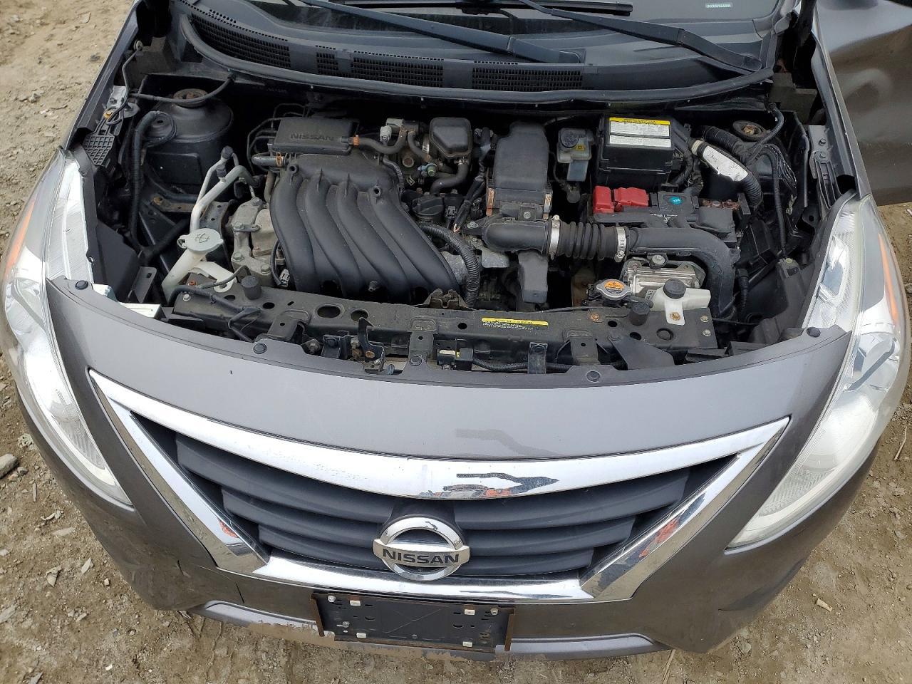 2016 NISSAN VERSA