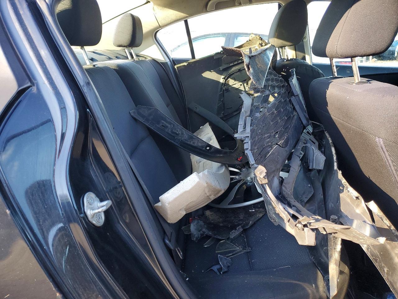 2010 MAZDA 3