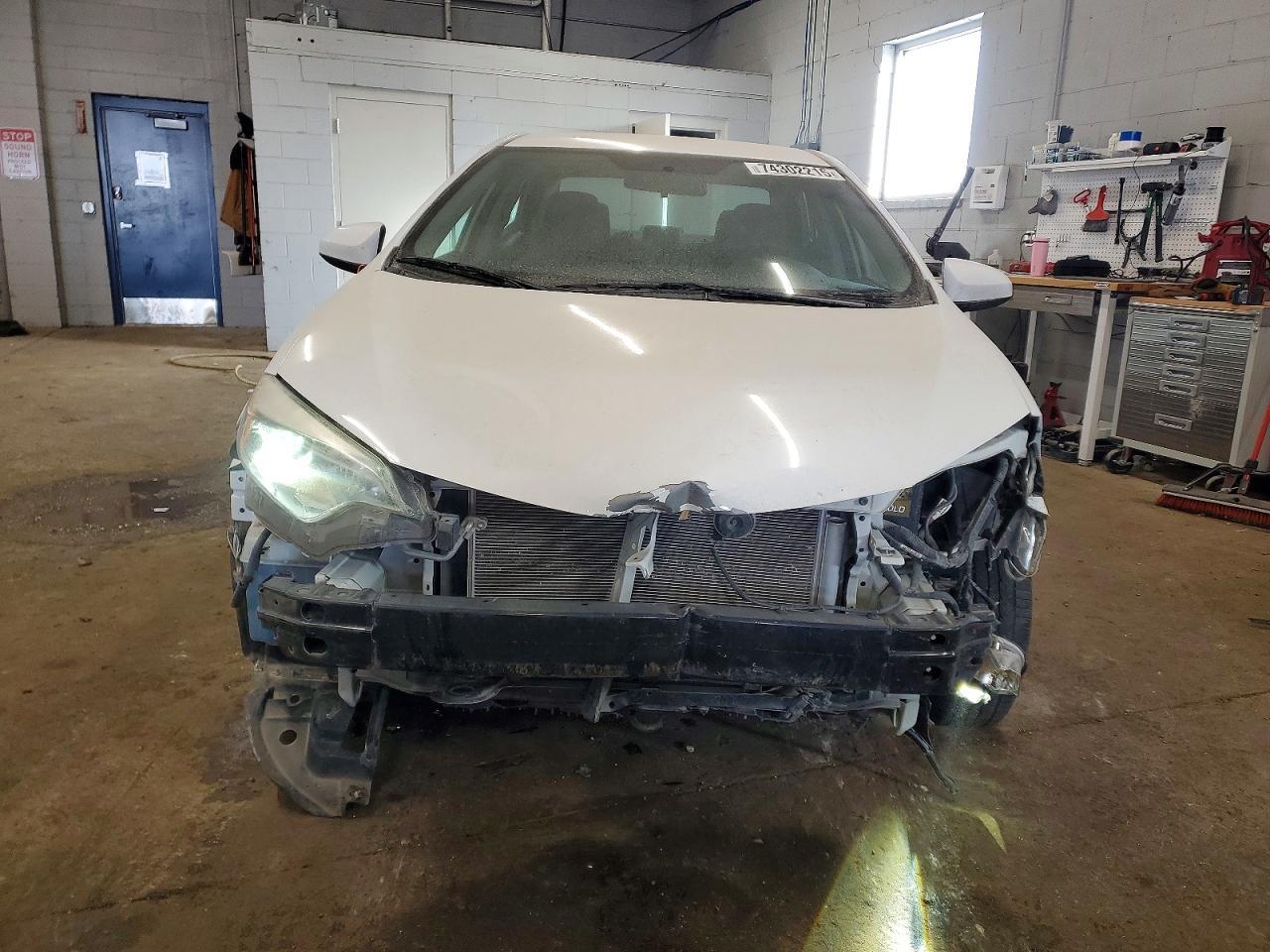 2015 TOYOTA COROLLA