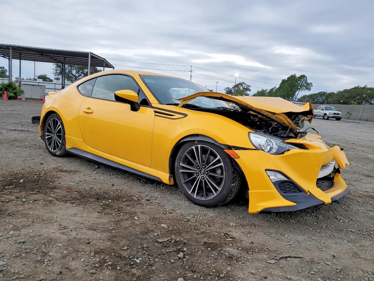 2015 SCION FR-S