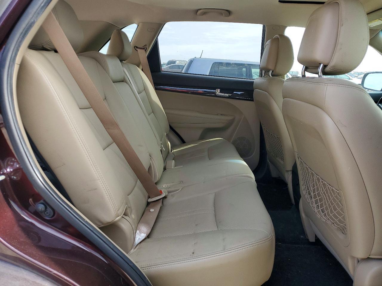 2011 KIA SORENTO