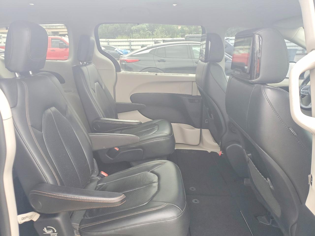 2020 CHRYSLER Pacifica