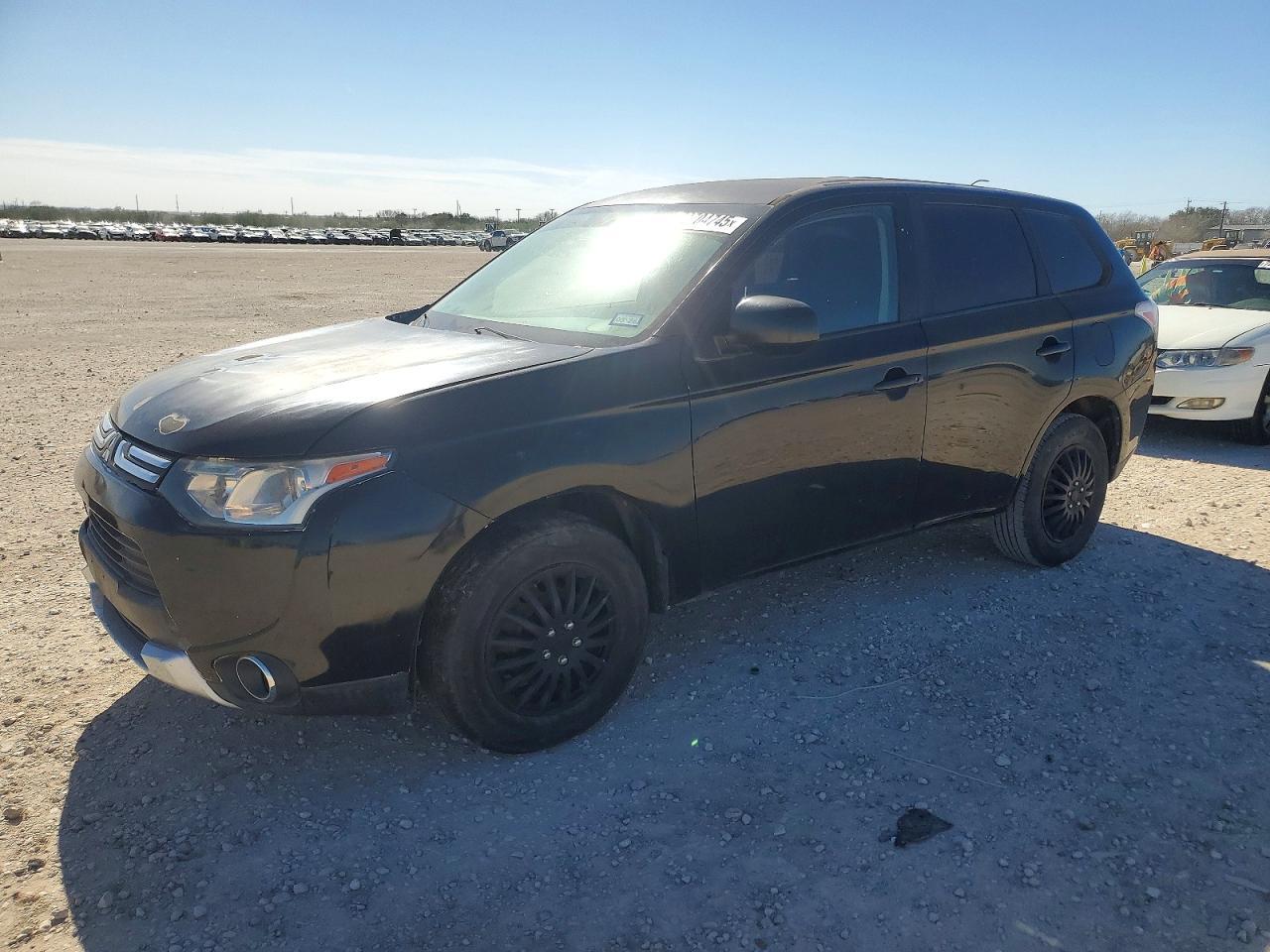 2014 MITSUBISHI outlander