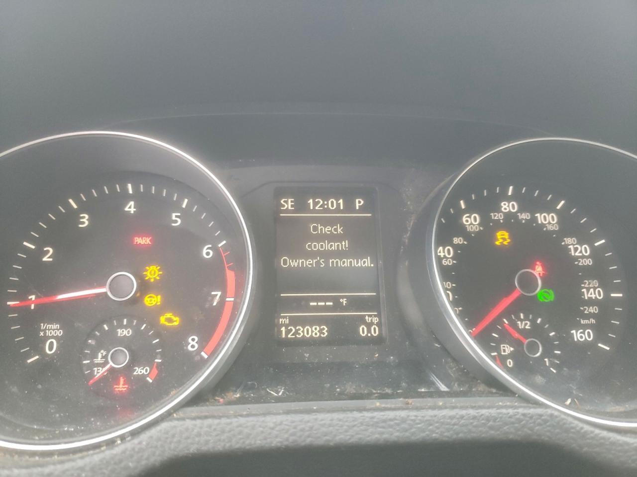 2017 VOLKSWAGEN Passat