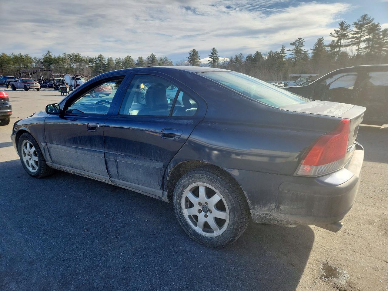 2004 VOLVO S60
