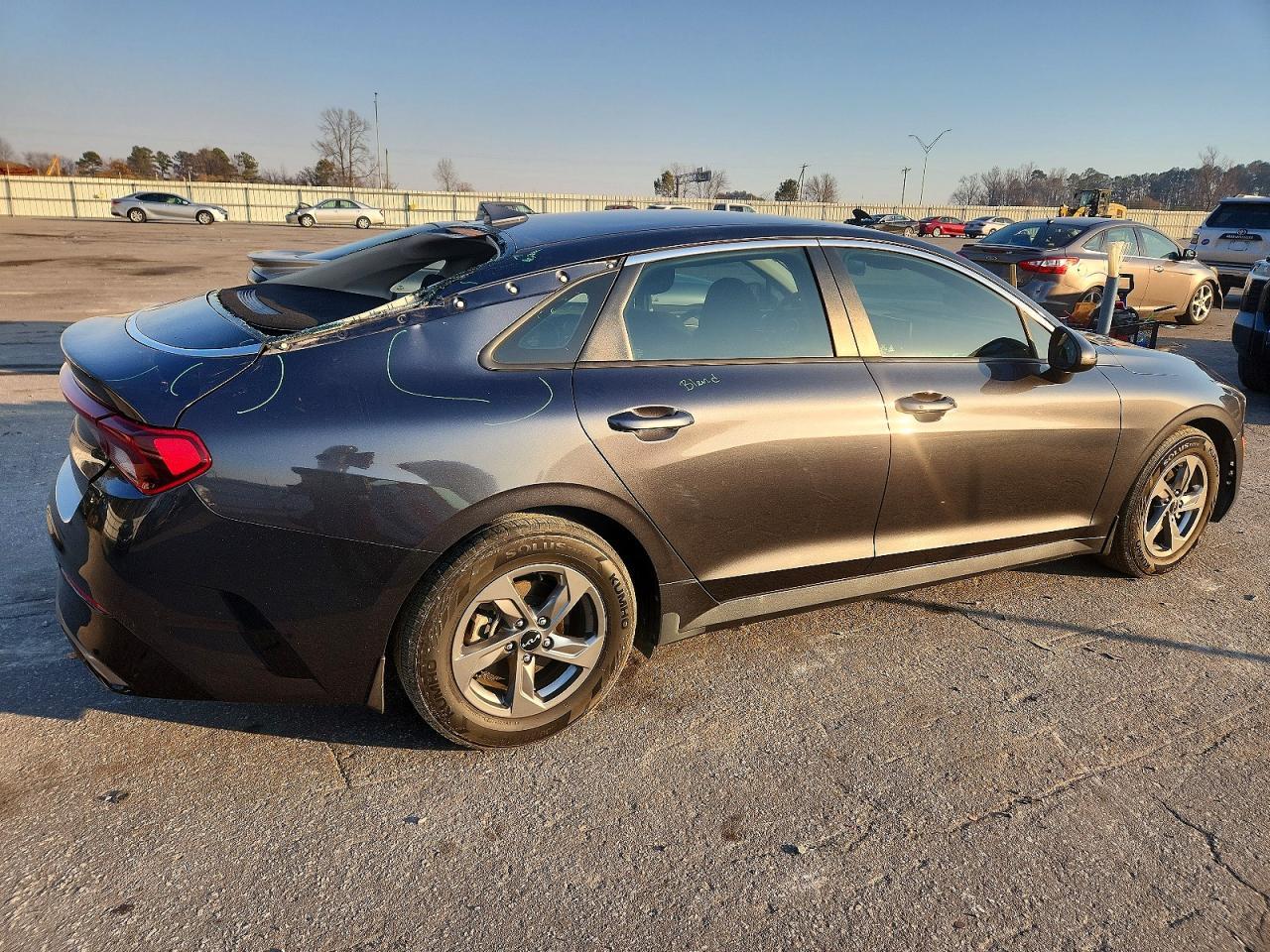 2022 KIA K5