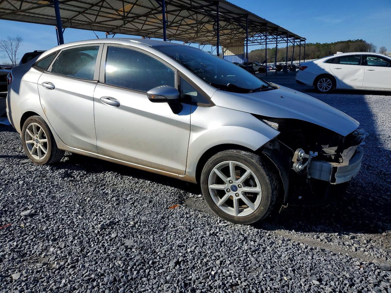 2016 FORD Fiesta
