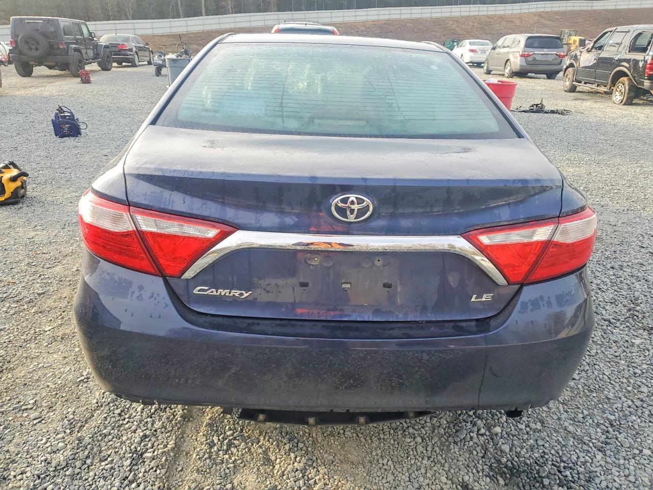2015 TOYOTA CAMRY