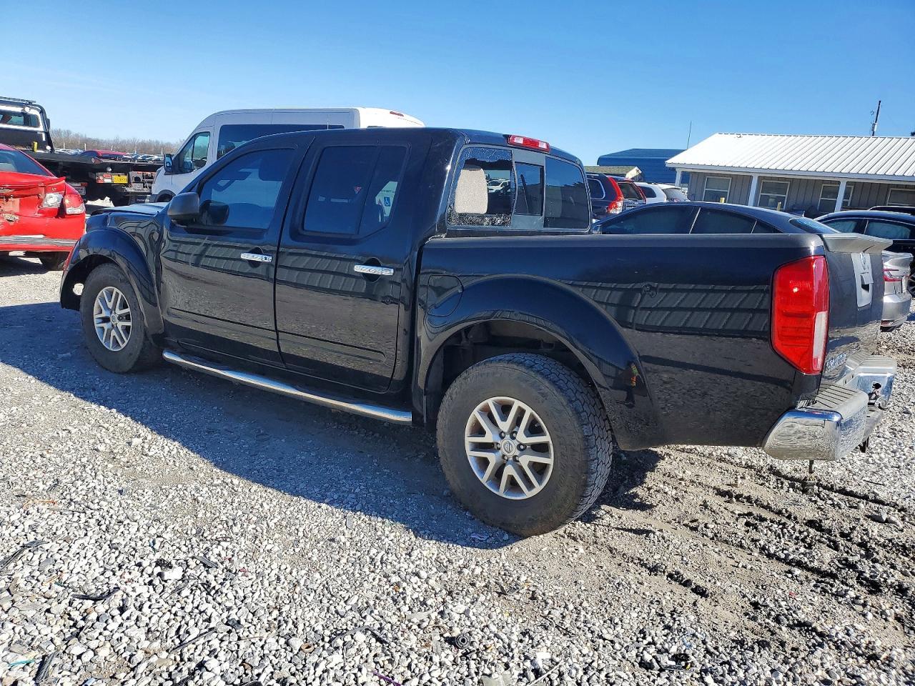 2015 NISSAN Frontier