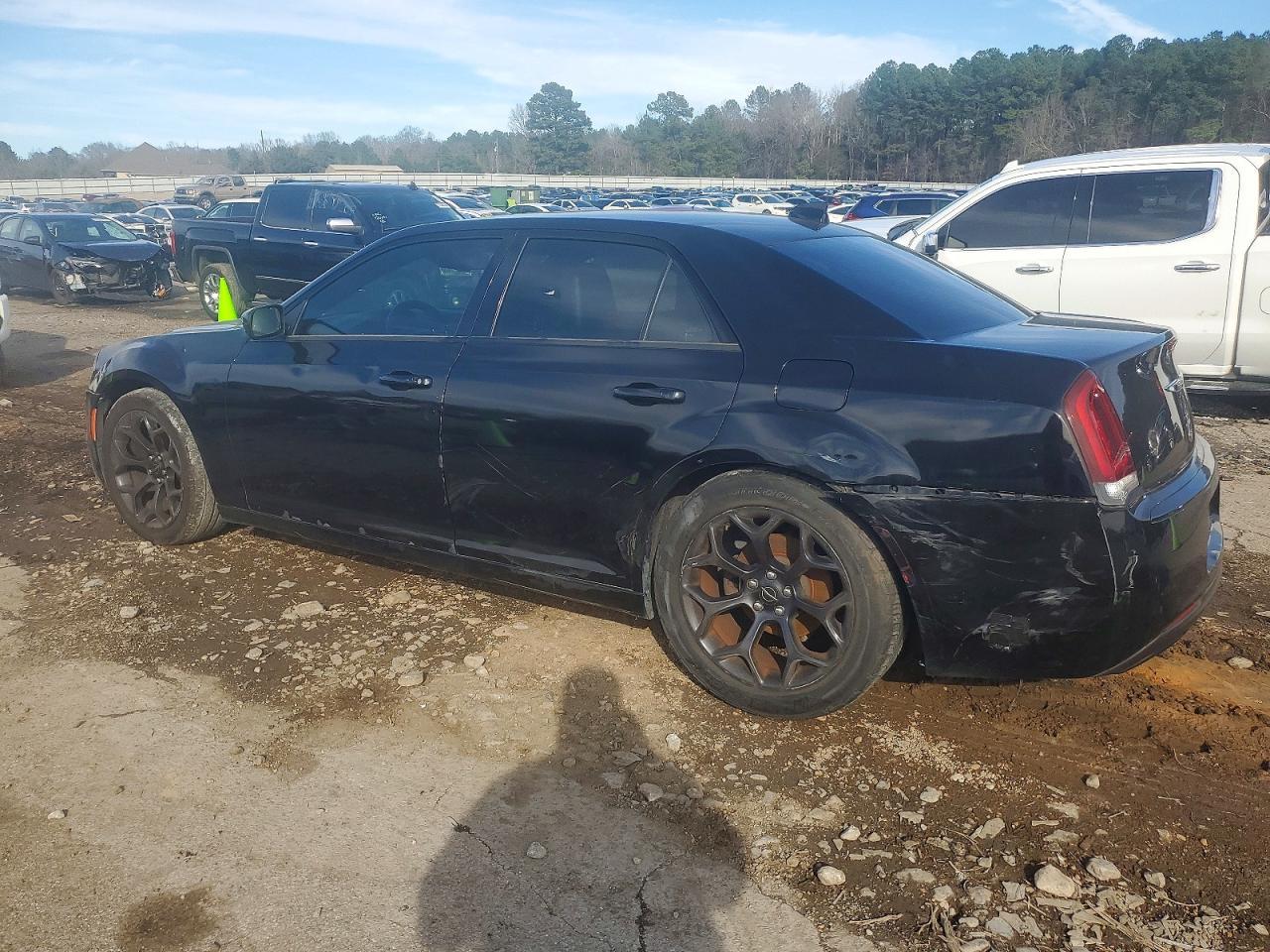 2019 CHRYSLER 300