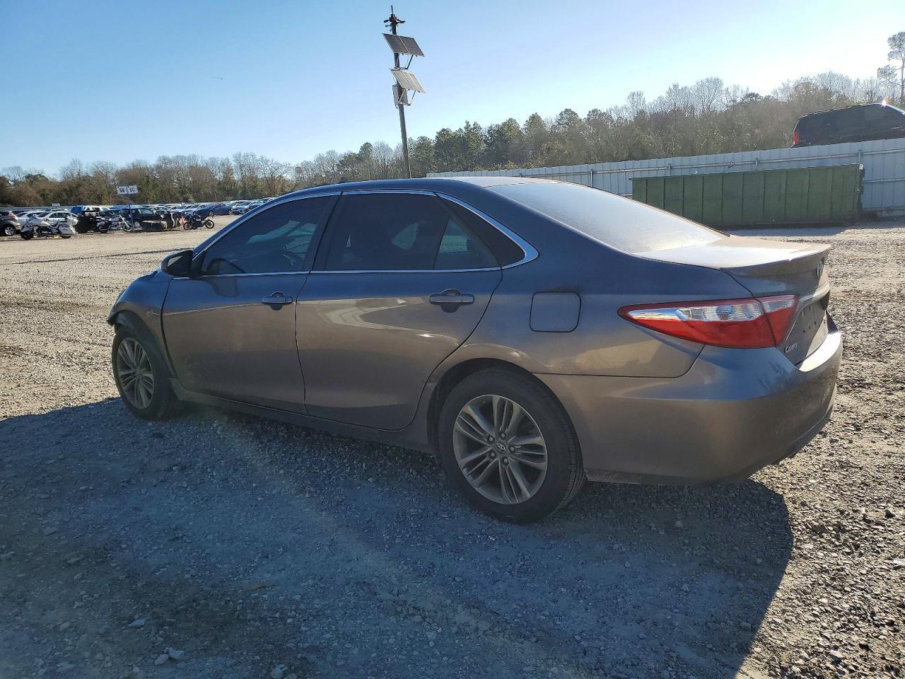 2016 TOYOTA CAMRY