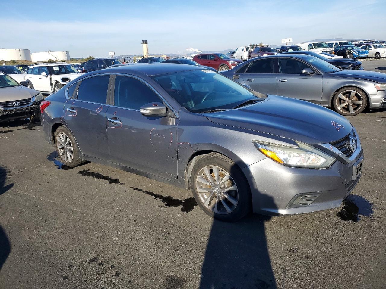 2017 NISSAN ALTIMA