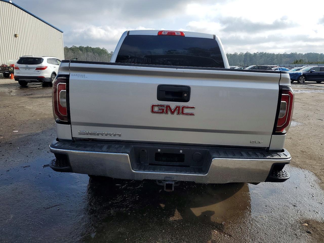 2018 GMC Sierra