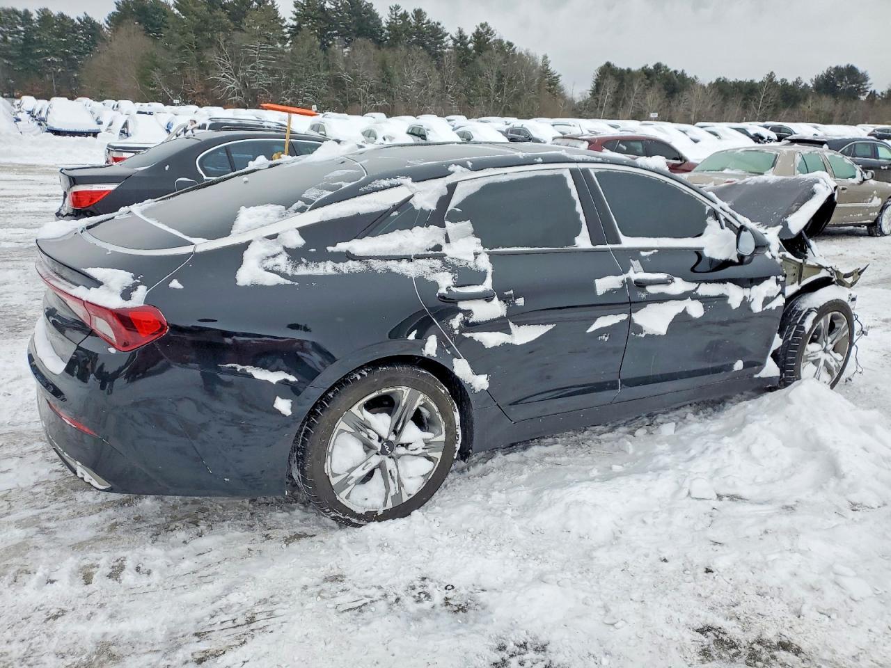 2022 KIA K5