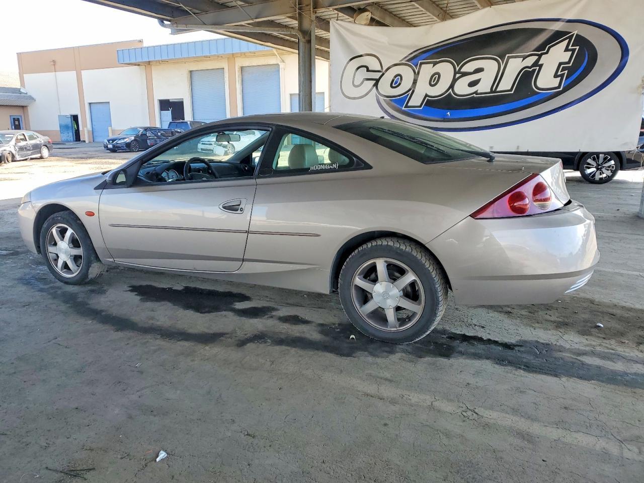 2002 MERCURY Cougar