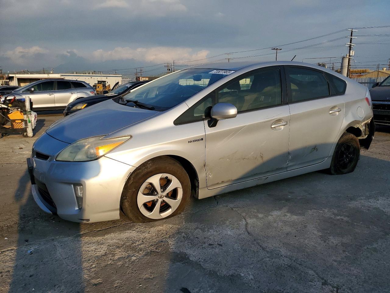 2015 TOYOTA PRIUS
