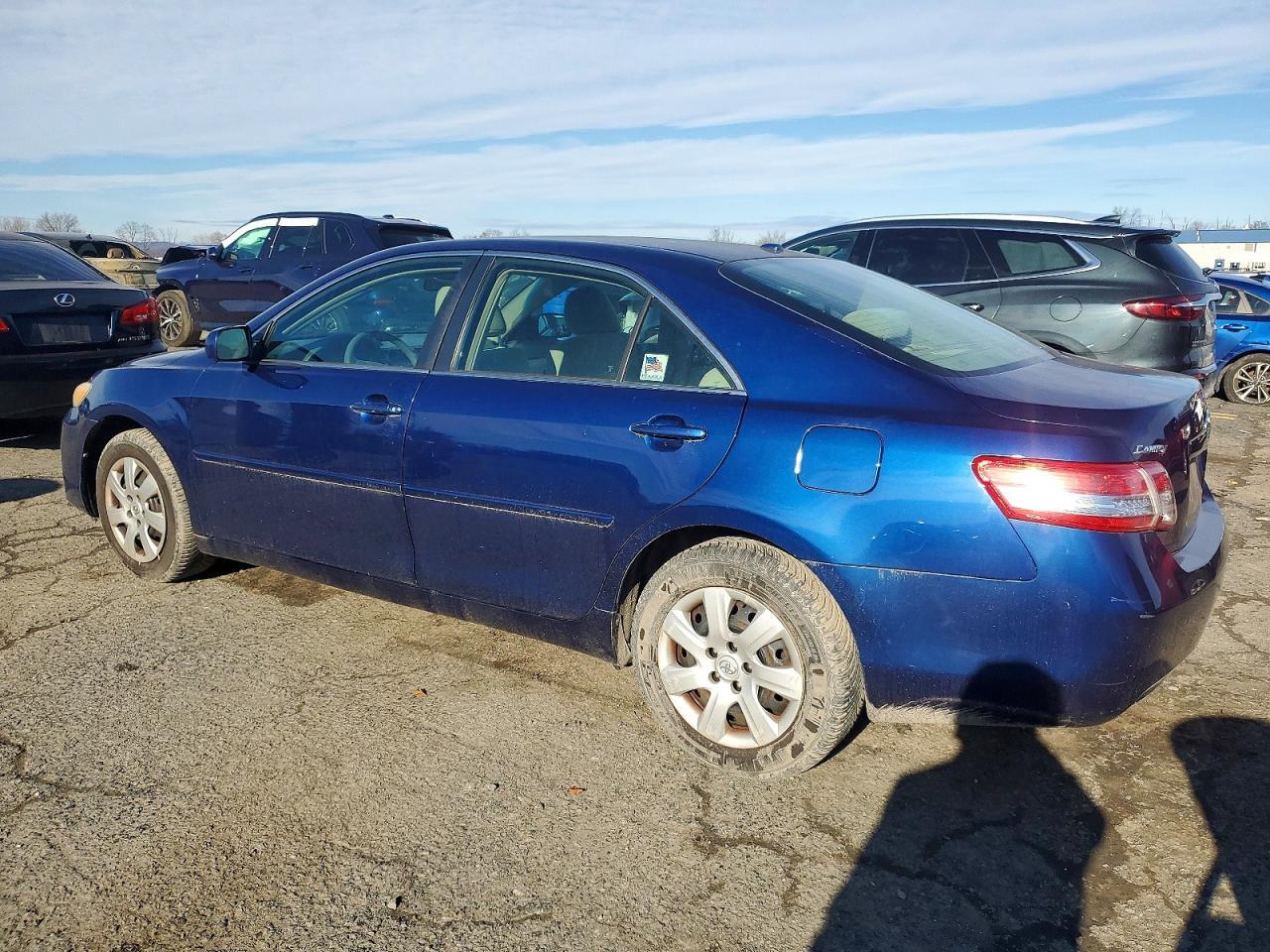 2011 TOYOTA CAMRY