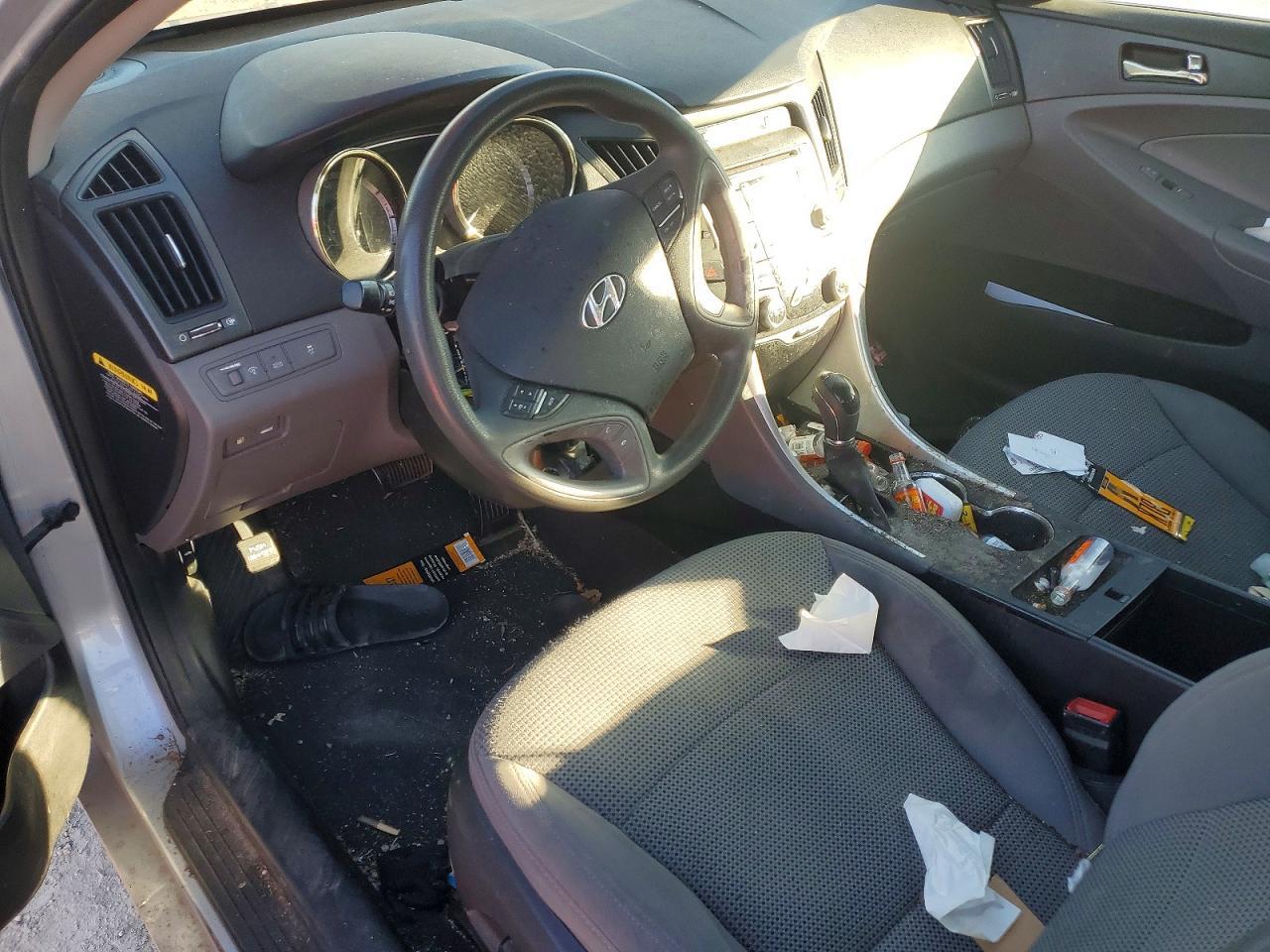 2011 HYUNDAI SONATA