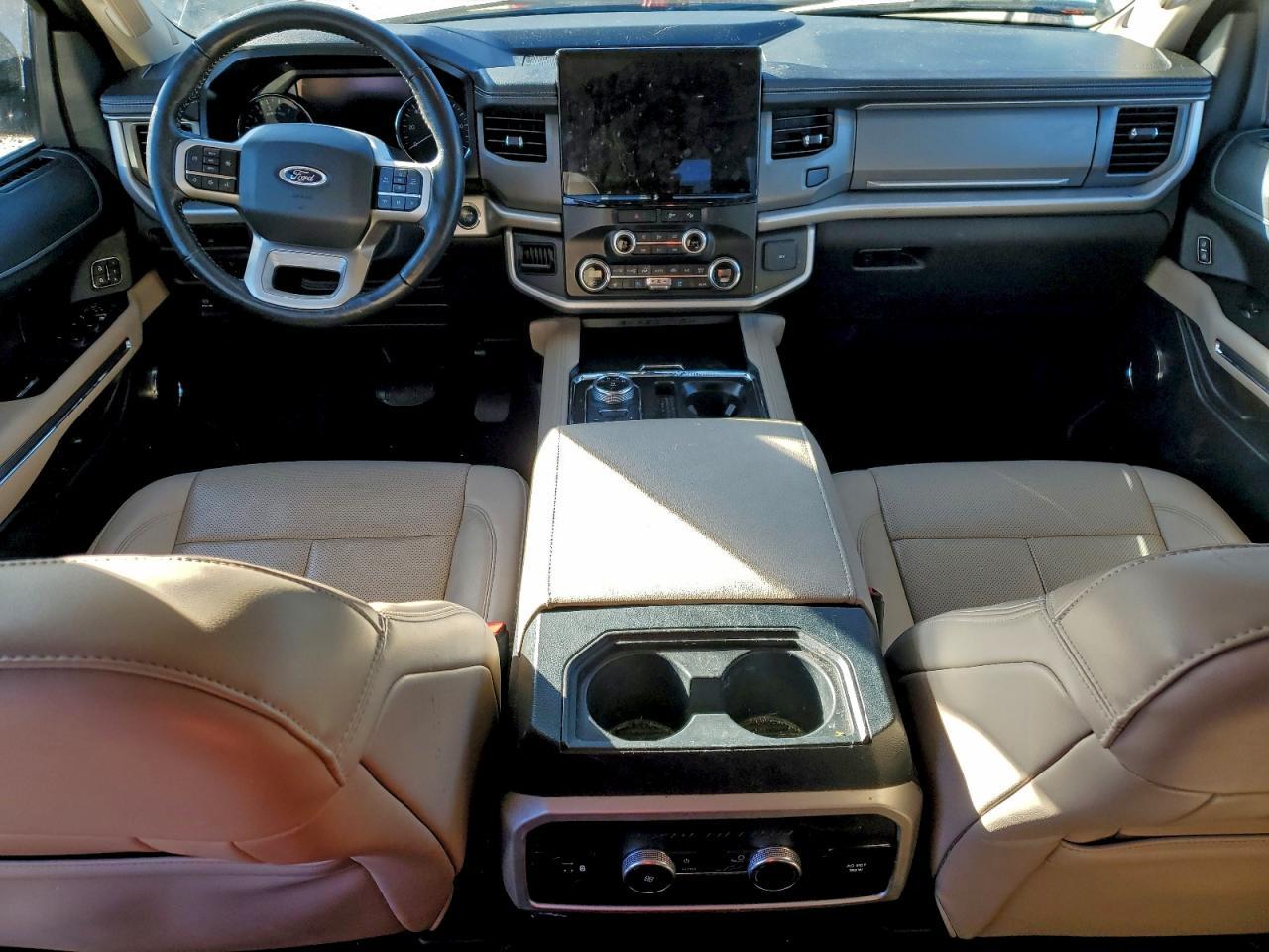 2022 FORD Expedition