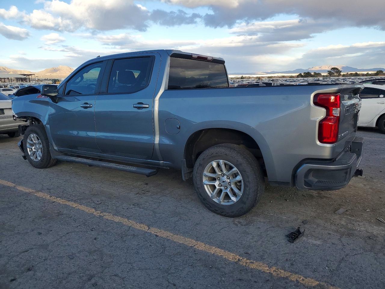 2023 CHEVROLET Silverado