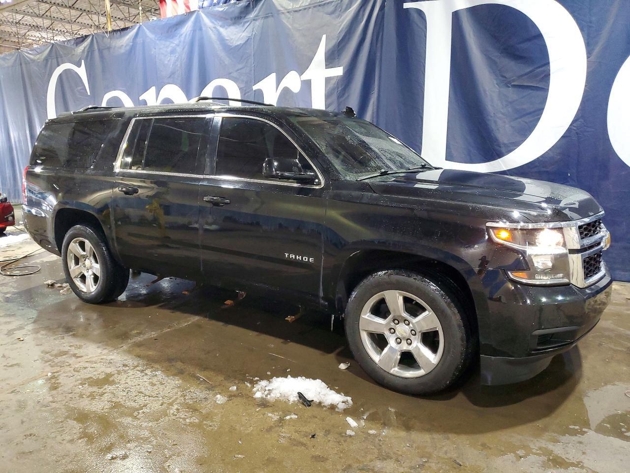 2017 CHEVROLET Suburban