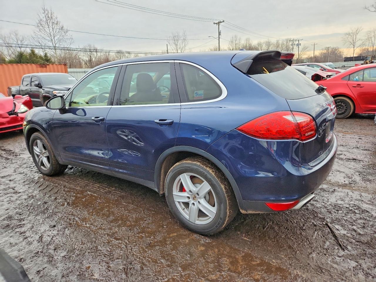 2013 PORSCHE CAYENNE