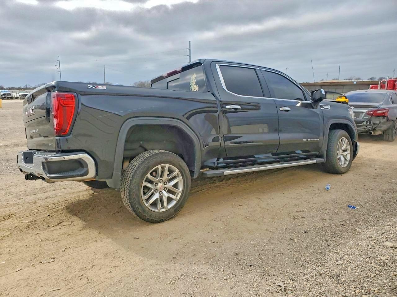 2021 GMC Sierra