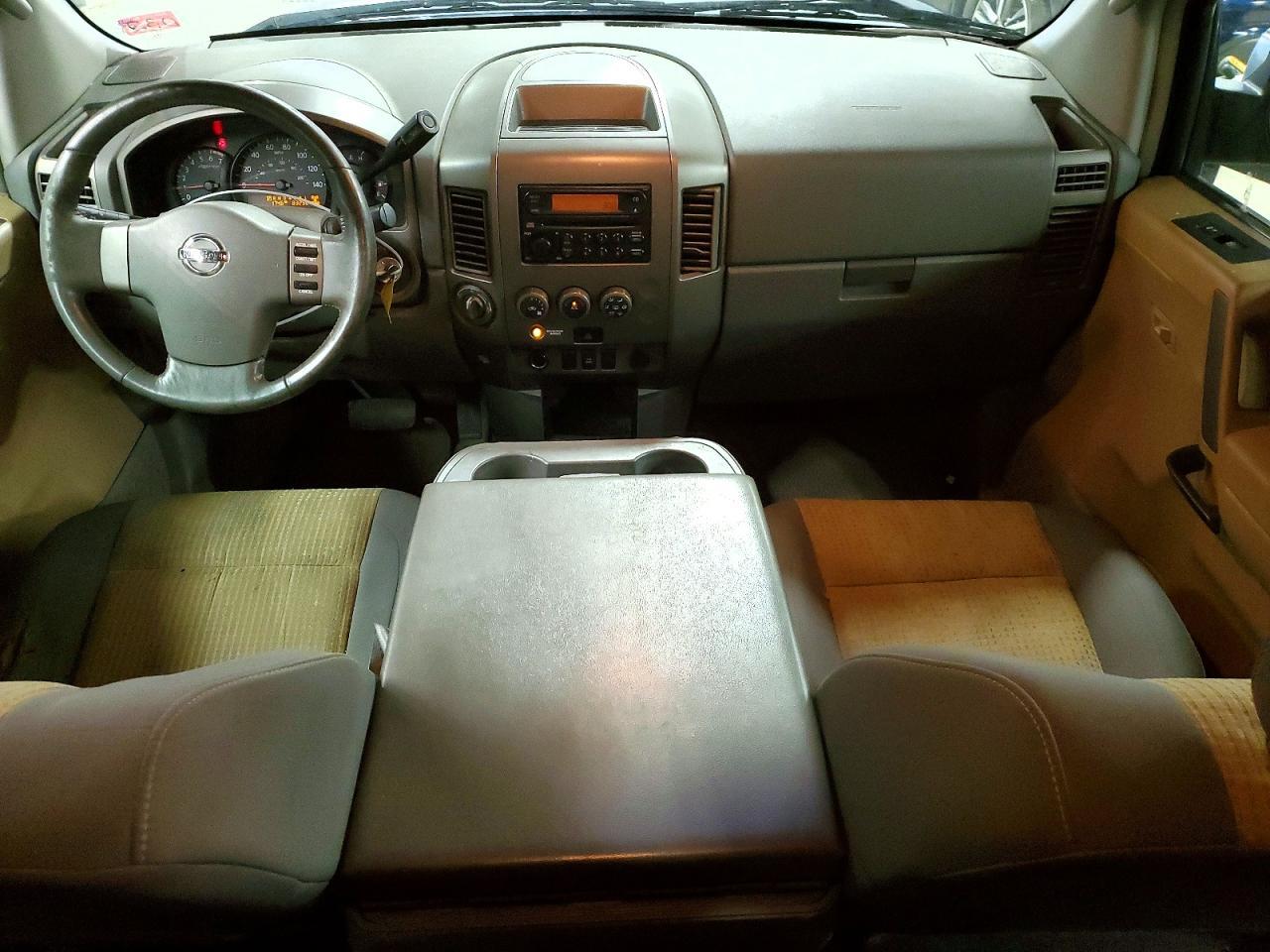 2004 NISSAN Titan