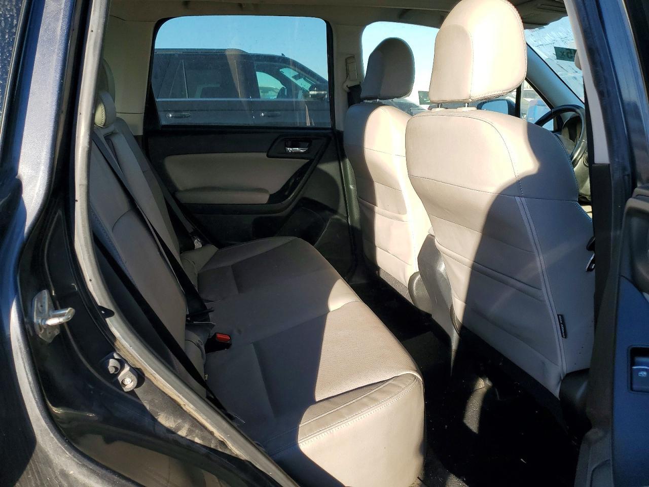 2018 SUBARU FORESTER