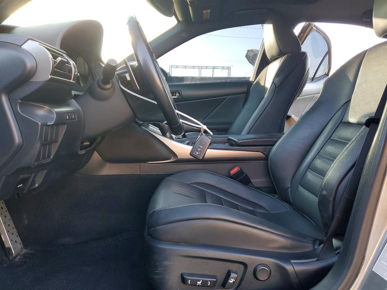 2015 LEXUS IS 250