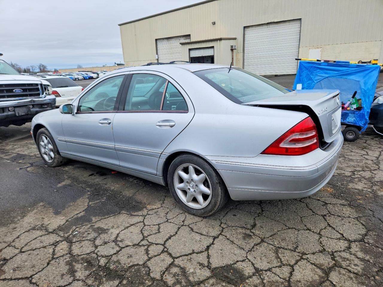 2002 MERCEDES-BENZ C-CLASS