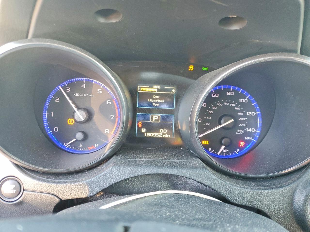 2015 SUBARU Outback