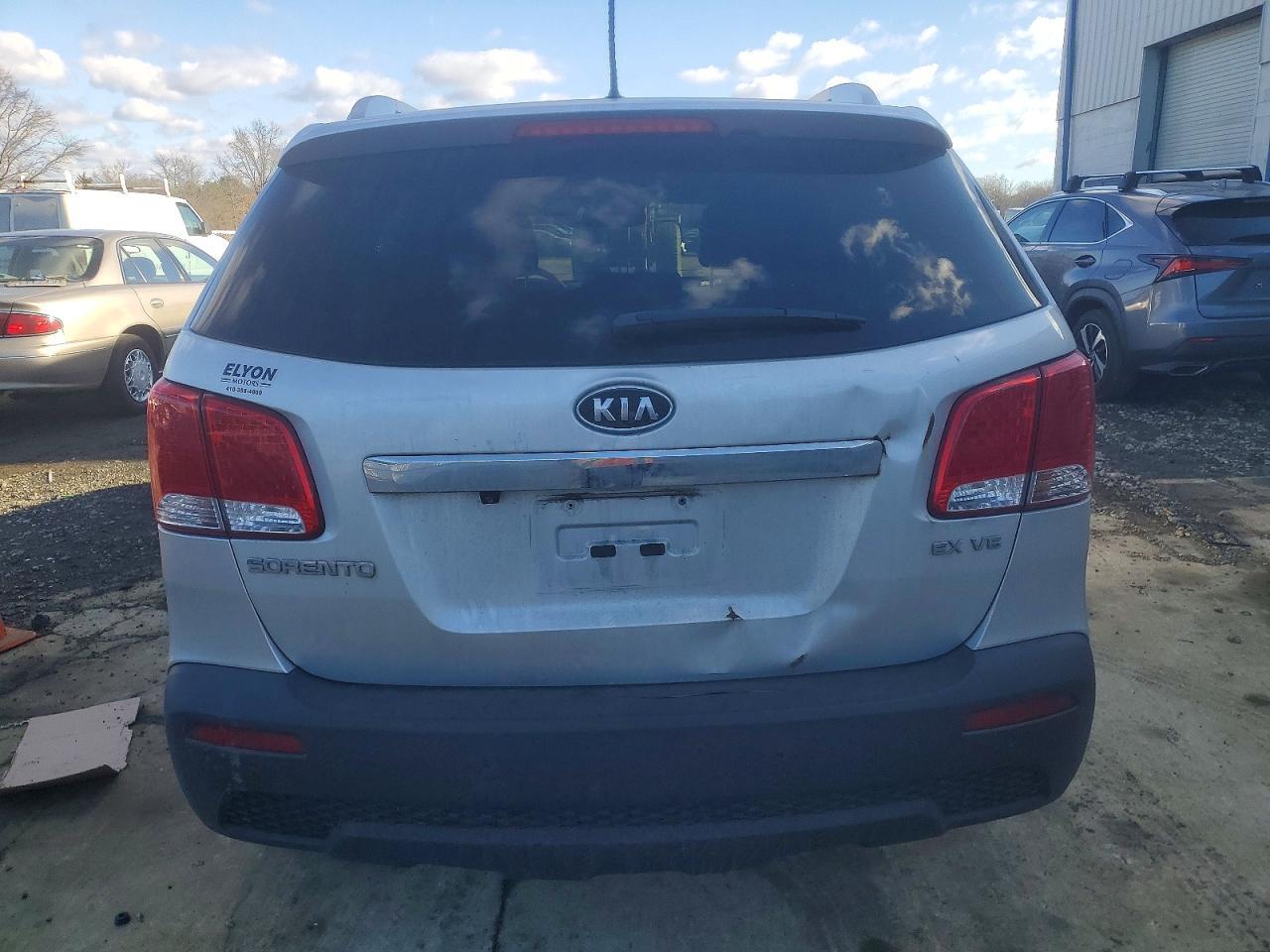 2013 KIA SORENTO